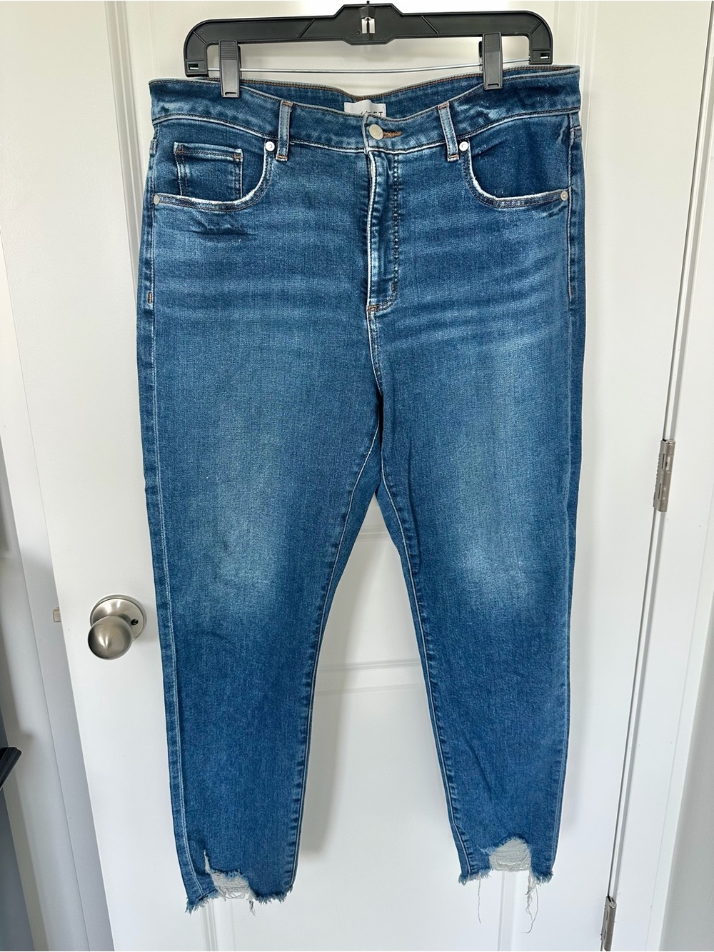 LOFT Curvy Skinny Jeans in Medium Blue with Distressed Hem